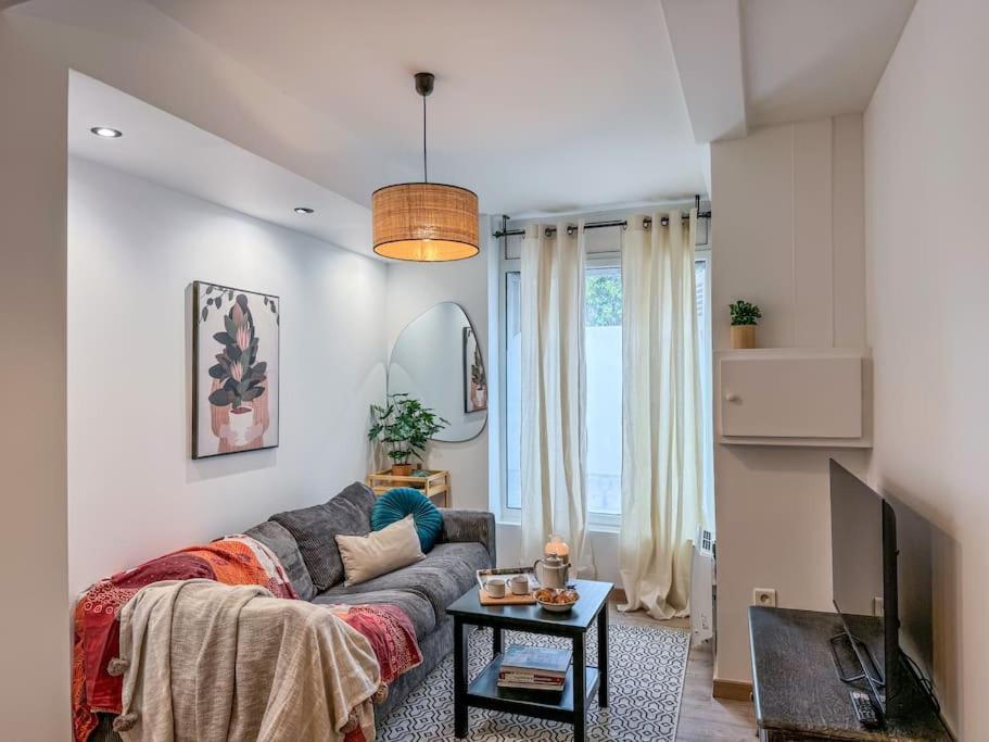 Apartament Elegance Au Coeur De Tarbes Zewnętrze zdjęcie